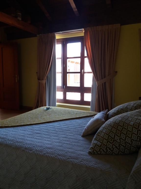 Hostal Casa Anxelina Astureses Exterior foto