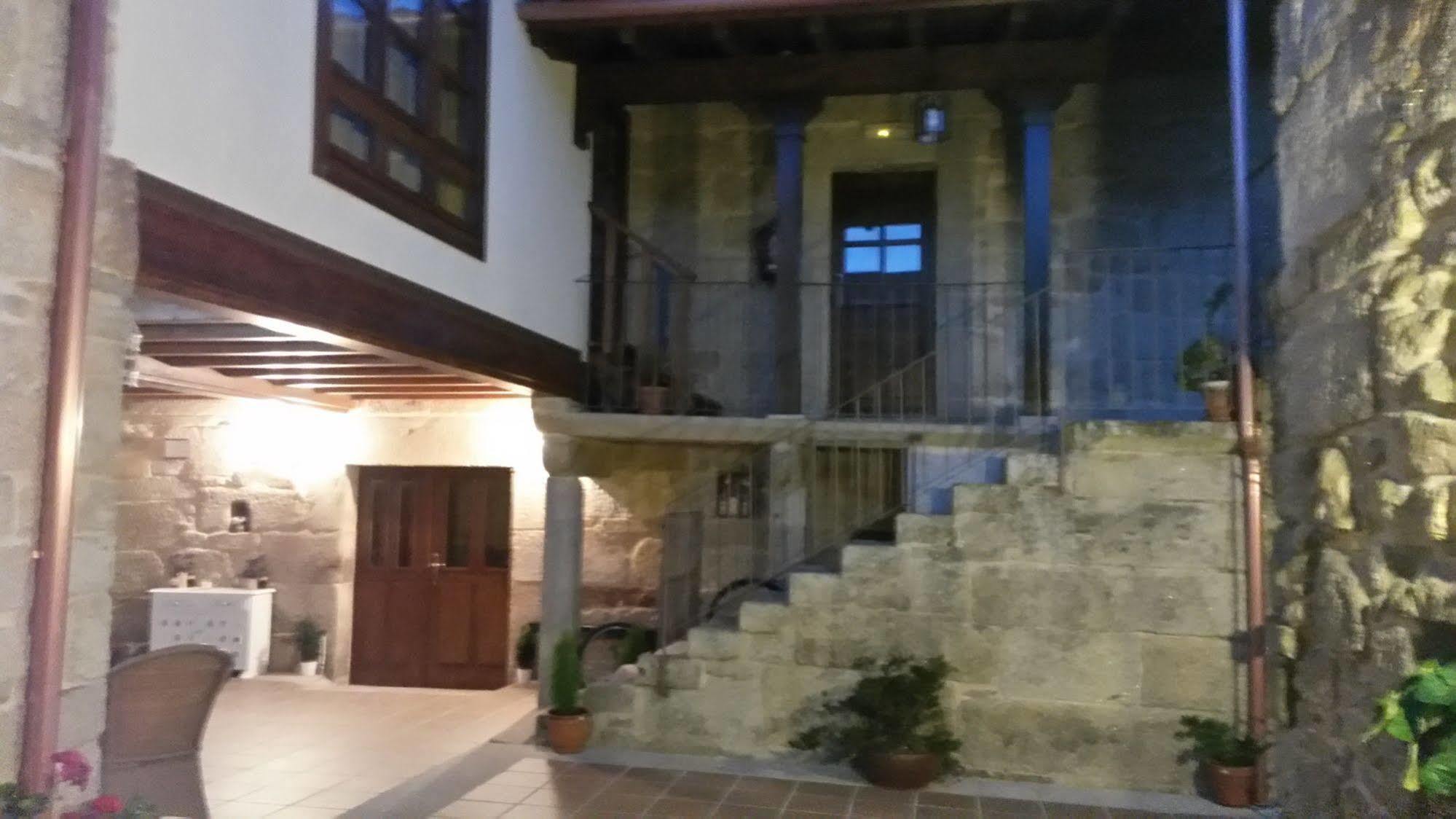 Hostal Casa Anxelina Astureses Exterior foto